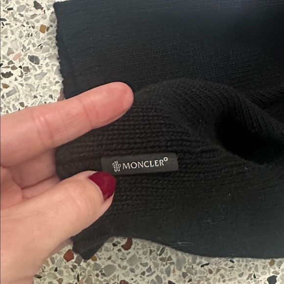Moncler black mink fur Moscow hat balaclava hood ski snow apre